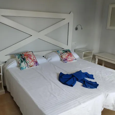 Apto 80 Dos Dormitorios Apartment