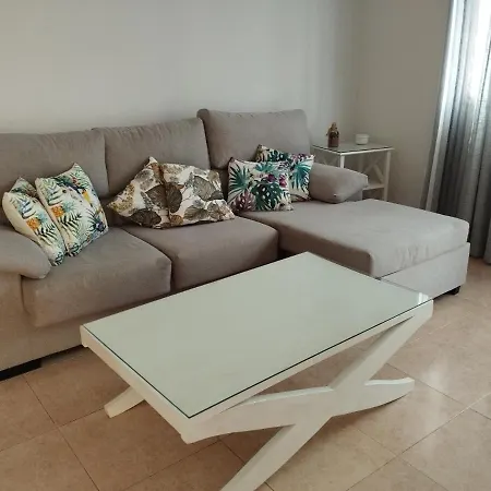 Apto 80 Dos Dormitorios Apartment